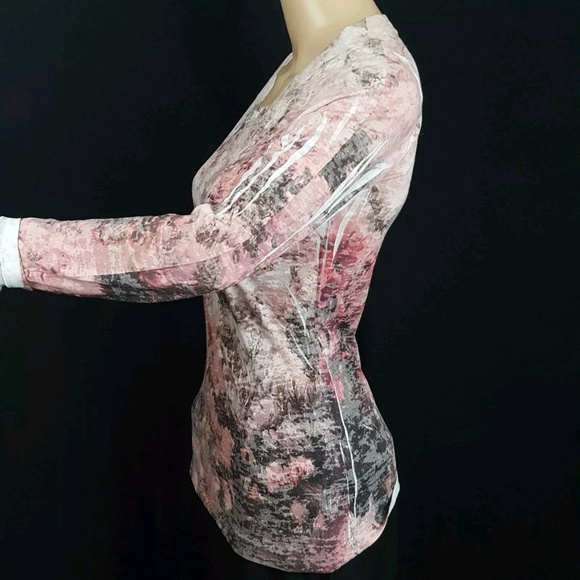 Maurices Sz M Blouse Burnout Tee Pink Long Sleeve - Picture 2 of 8